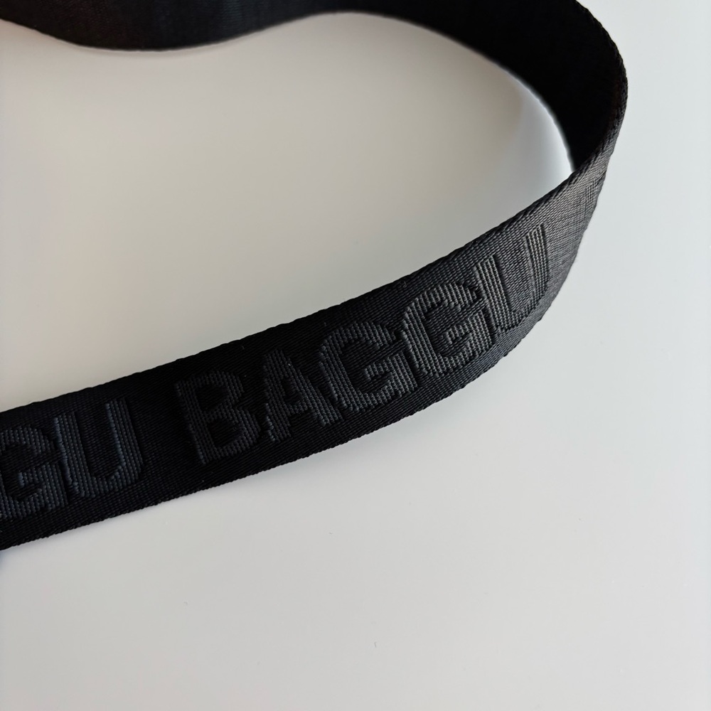 BAGGU Indigo TRIPPY CHECKER Fanny Pack RARE RETIRED - Picture 3 of 5